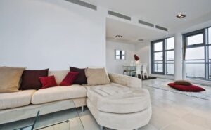 Ducted-vs-split-air-conditioning-825x510